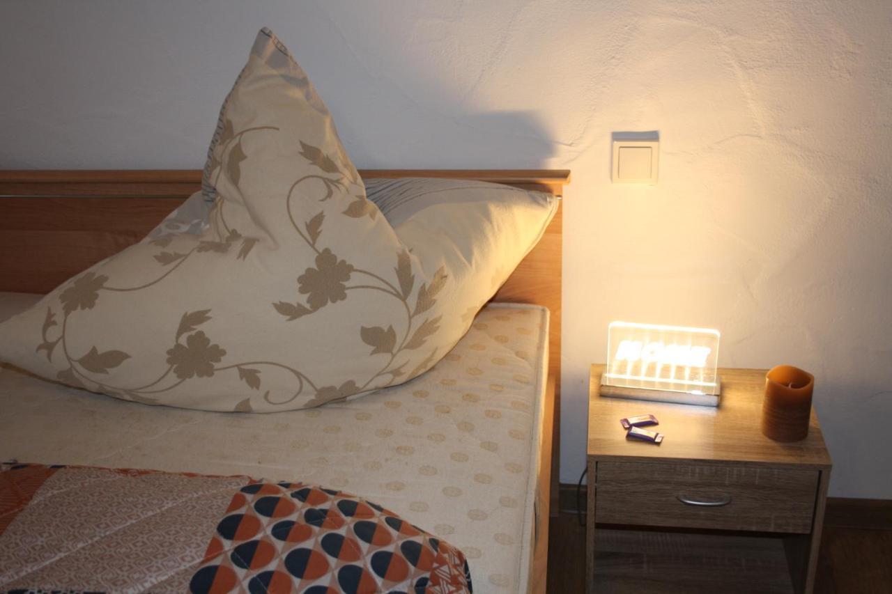 Chiaras Ferienwohnung Heusweiler Esterno foto
