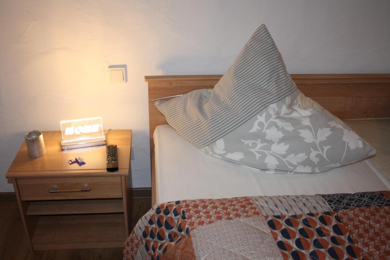Chiaras Ferienwohnung Heusweiler Esterno foto