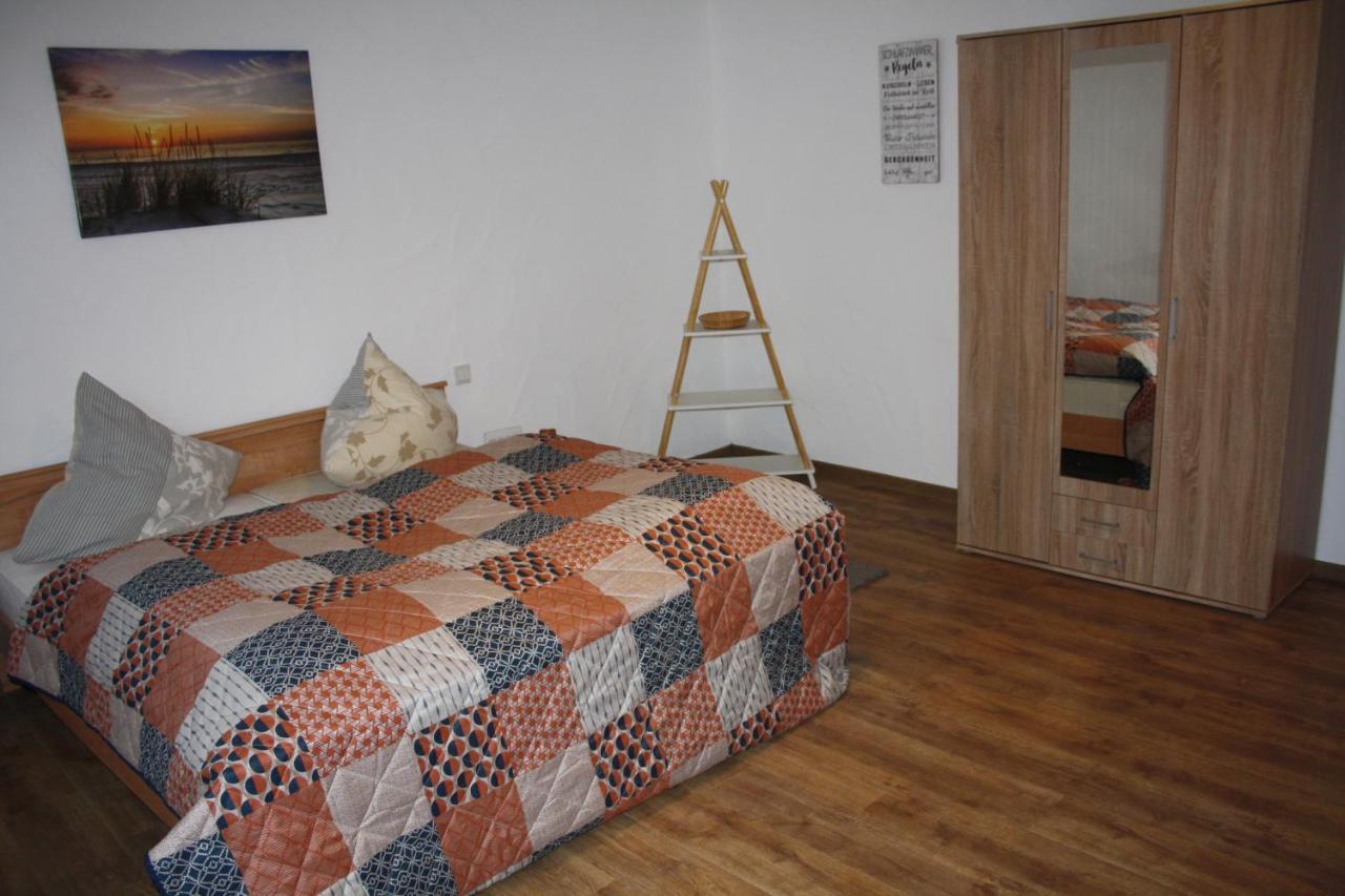 Chiaras Ferienwohnung Heusweiler Esterno foto